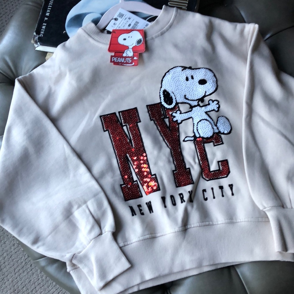 A Peanuts Sweatshirt
